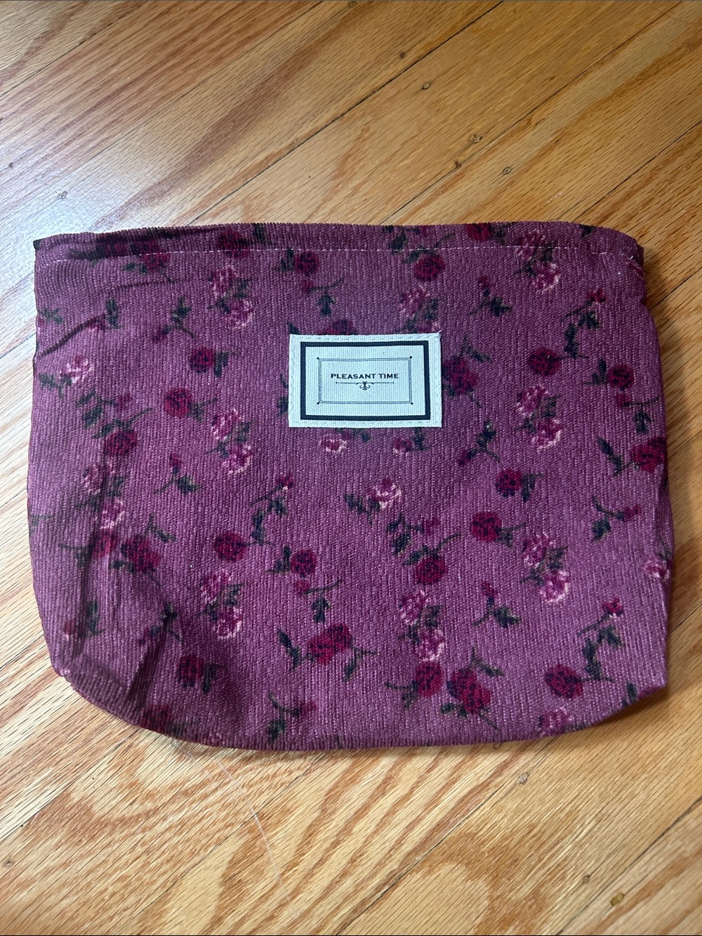 NWOT Floral Cosmetic Pouch